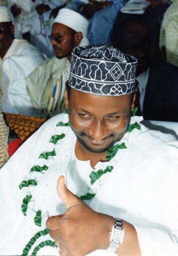 Governor-elect Alhaji Ahmadu Adamu Mu’azu's tumb-up for The African Magazine's photographer Arsene Kassegne