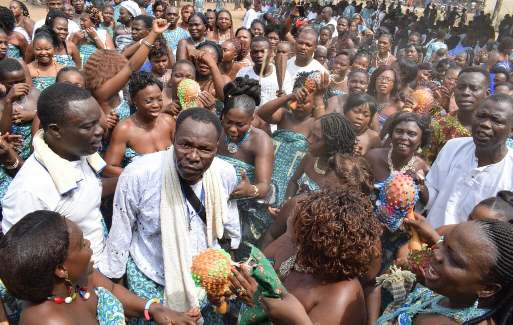 Th king's subjects cheer their monarch