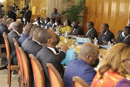 A view of Cote d'Ivoire cabinet meeting Wednesday with President Ouattara sitting on the right, secvond from the right