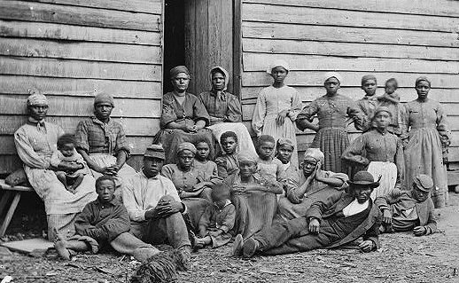 Image of some members of the freed slaves community in New Bern, Nortjh Carolina. Courtesy of the Ziegler suites