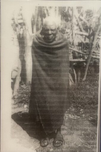 Gituuru wa Gikamata. In 1969, considered the oldest Meru elder, thus born in 1870's. Known as a magnificent "teller" of the ancient tribal tradition.