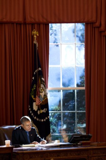 “Afternoon autumn light bathes the President as he works at the Resolute Desk in the Oval Office.” (Official White House Photo by Pete Souza) Oct 23 15